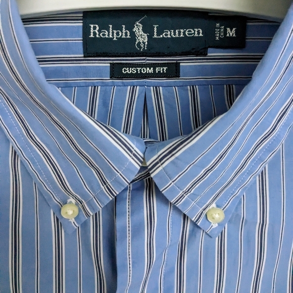 Ralph Lauren Custom Fit Short Sleeve Button Down Shirt - size M - Picture 3 of 4